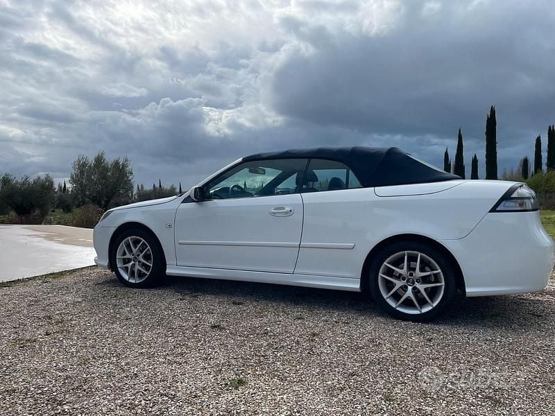Usata Saab 9-3 Cabriolet Vector 150 CV (110 kW) 2008 Bianco Cabrio