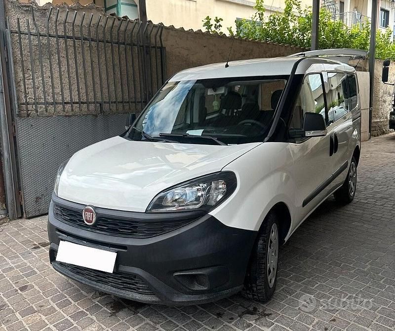 Usata Fiat Doblò Pop 95 CV (69 kW) 2017 Bianco Monovolume