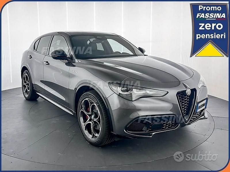 Nuova Alfa Romeo Stelvio 210 CV (154 kW) 2025 Grigio SUV
