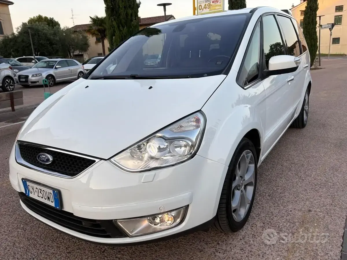 Usata Ford Galaxy 140 CV (102 kW) 2010 Bianco Monovolume