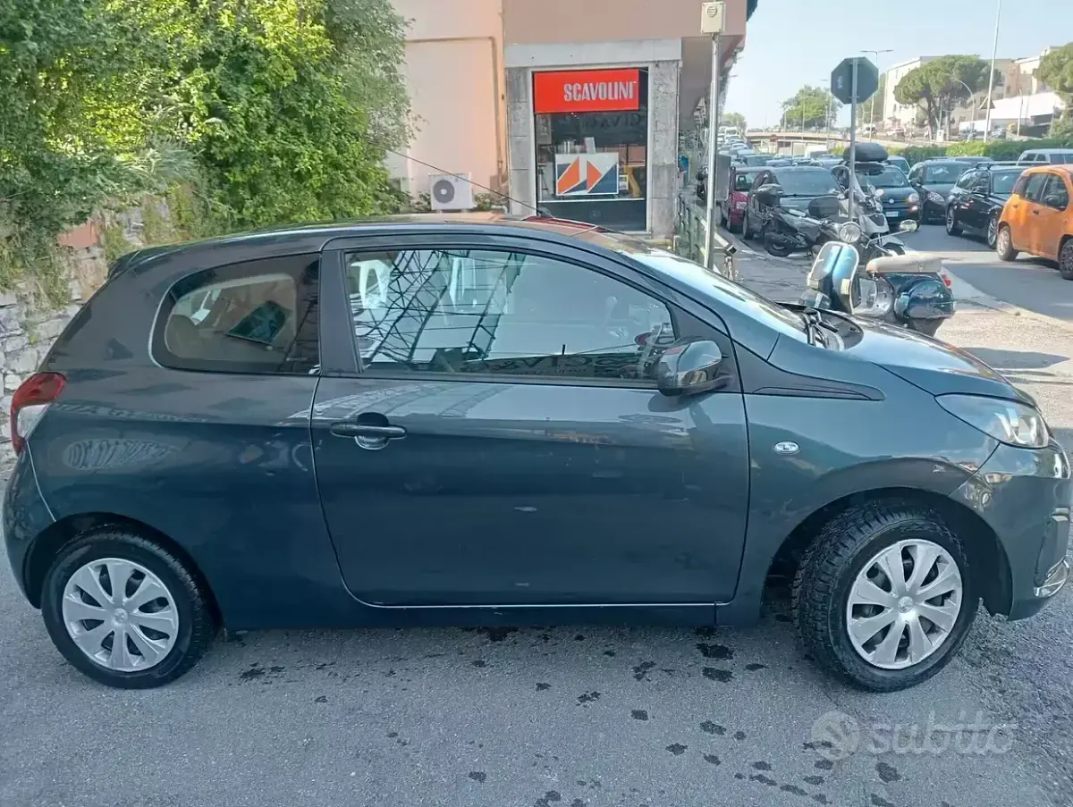 Usata Peugeot 108 Active 69 CV (50 kW) 2015 Grigio Berlina