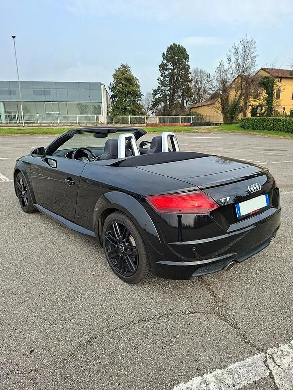 Usata Audi TT Roadster Ambiente 197 CV (144 kW) 2020 Nero Cabrio
