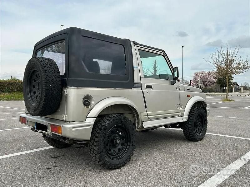 Usata Suzuki Samurai 2003 SUV