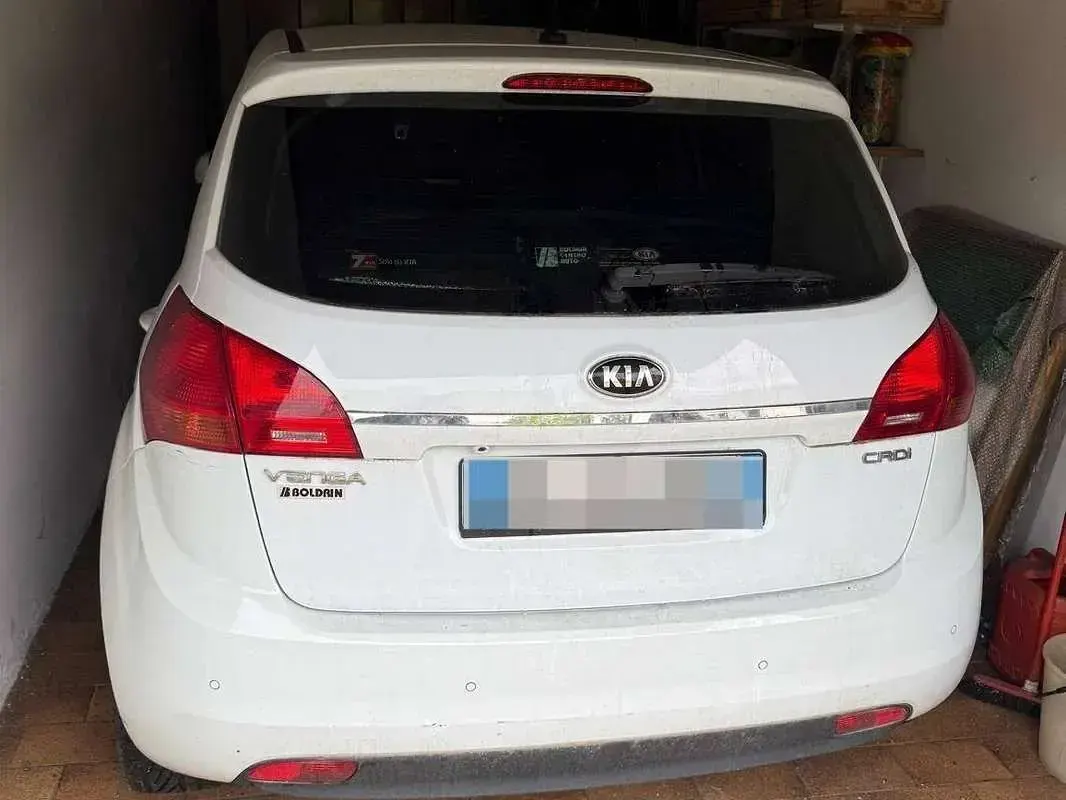 Usata Kia Venga 90 CV (66 kW) 2016 Bianco Utilitaria