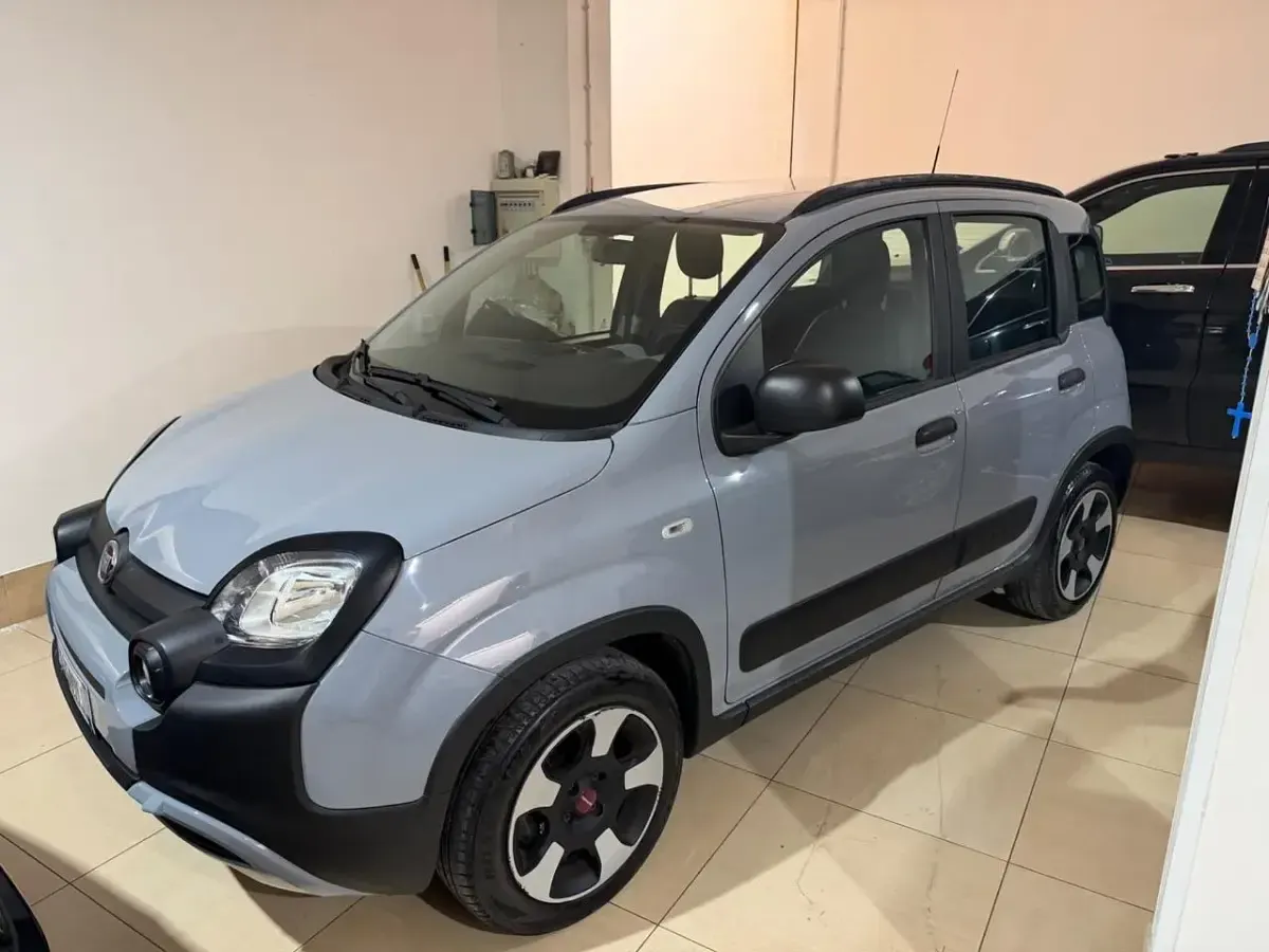 Usata Fiat Panda Cross Cross 70 CV (51 kW) 2022 Grigio Utilitaria