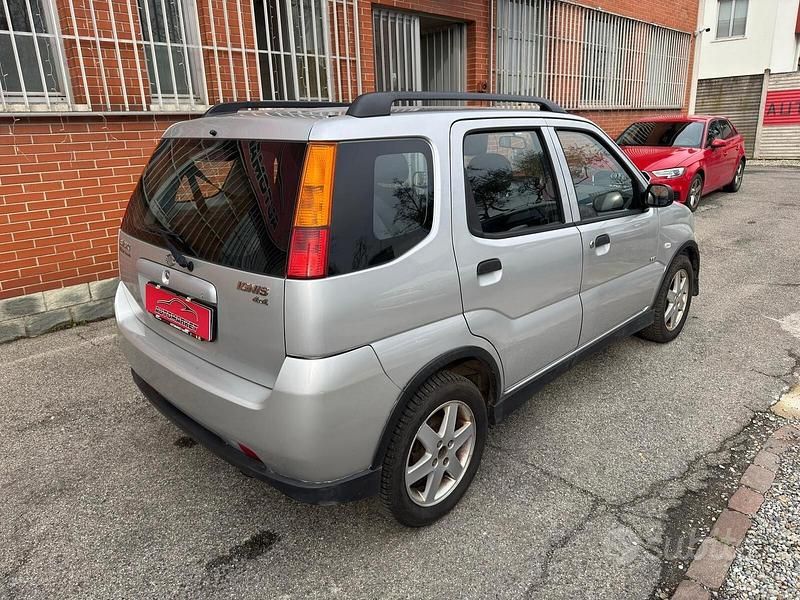 Usata Suzuki Ignis 99 CV (72 kW) 2004 Grigio Utilitaria