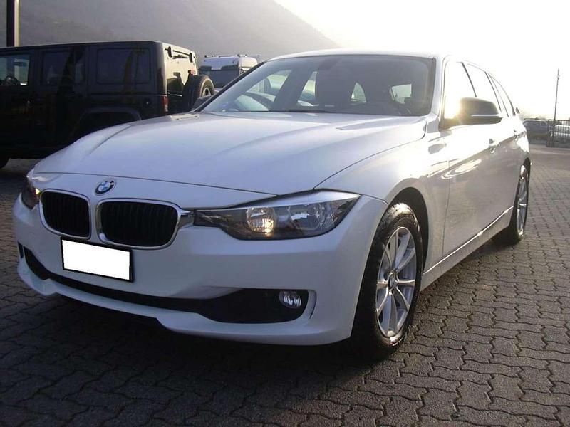 Bianco Usata 2014 BMW 316 Station wagon | 10.500 € (Buon prezzo) - Immagine 1/4