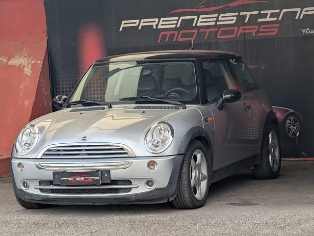 Usata Mini Cooper 116 CV (85 kW) 2005 Argento Utilitaria