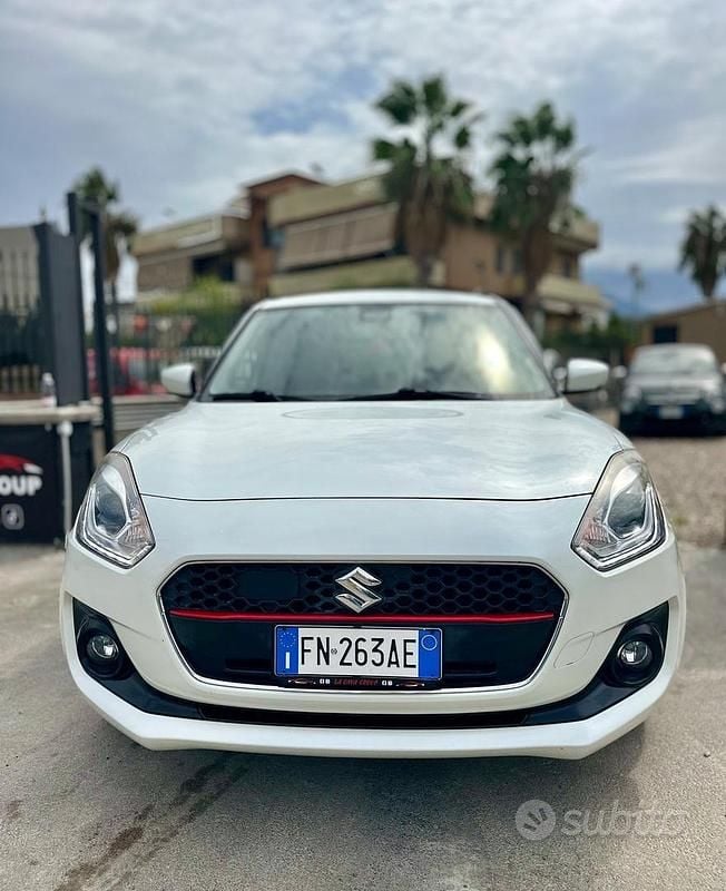 Usata Suzuki Swift 111 CV (81 kW) 2018 Bianco Berlina