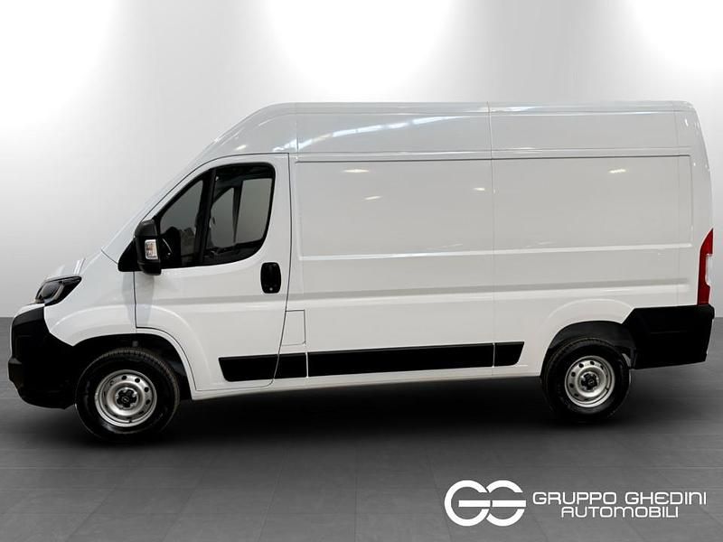 Usata Opel Movano S 140 CV (102 kW) 2024 Bianco icy pastello bianco icy pastello Furgone