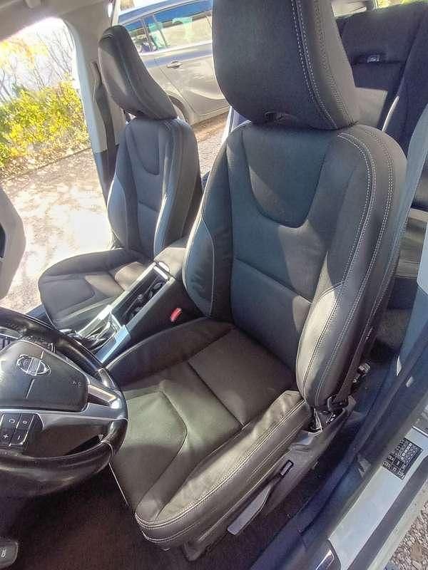 Usata Volvo XC60 Momentum 181 CV (133 kW) 2015 SUV