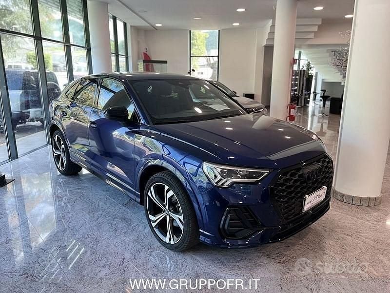 Usata Audi Q3 Comfort 150 CV (110 kW) 2024 Blu SUV