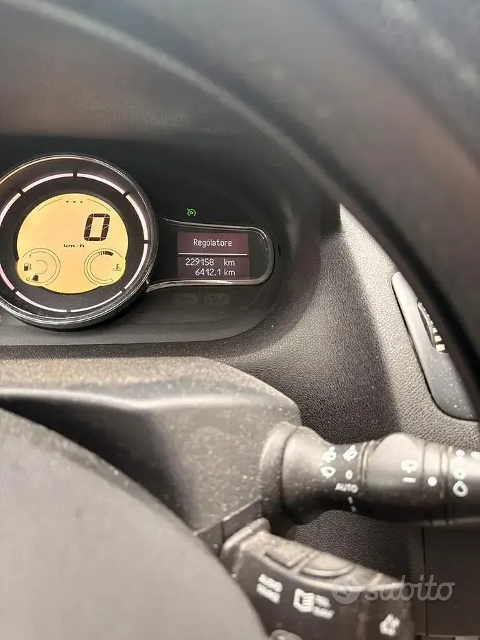 Usata Renault Mégane III 100 CV (73 kW) 2009 Berlina