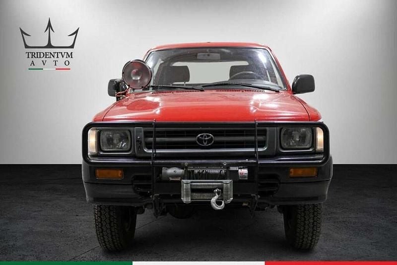 Usata Toyota HiLux 83 CV (61 kW) 1992 Rosso Pick-up