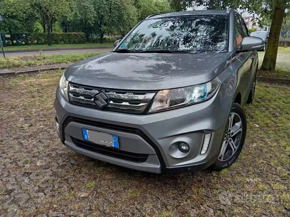 Usata Suzuki Vitara 109 CV (80 kW) 2017 Grigio SUV