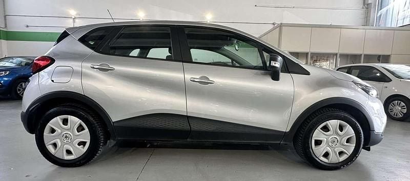 Usata Renault Captur 90 CV (66 kW) 2014 Argento SUV