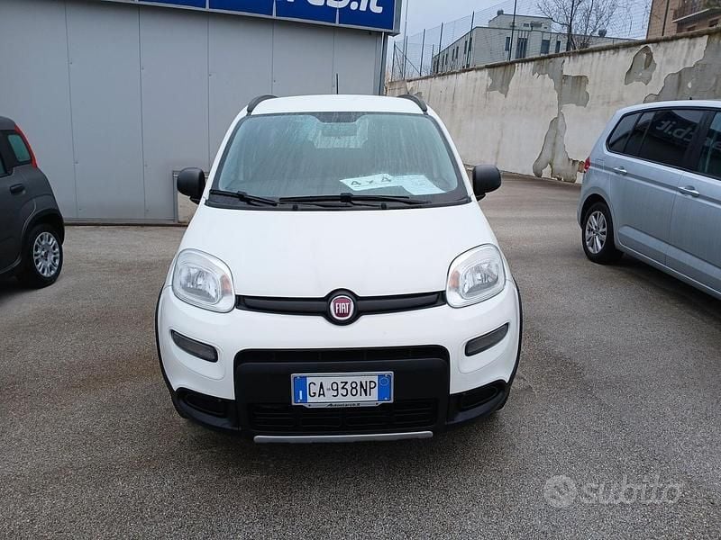 Usata Fiat Panda 4x4 85 CV (62 kW) 2020 Bianco Utilitaria