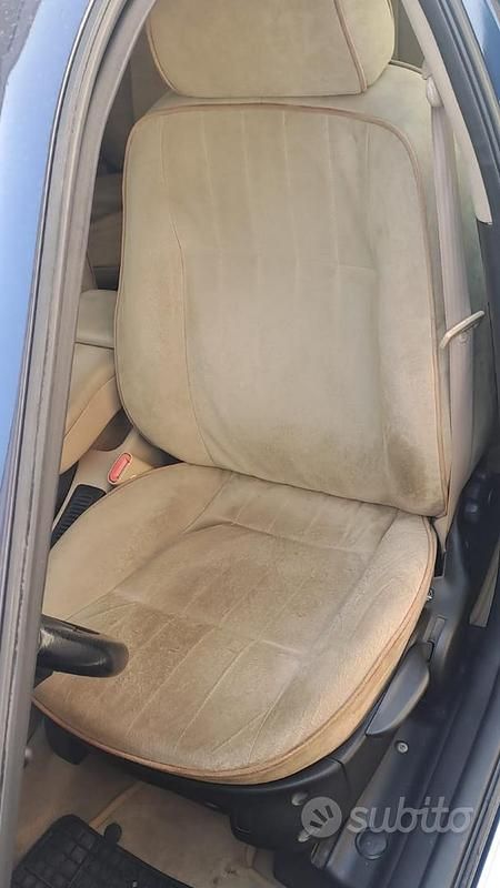 Usata Lancia Lybra 116 CV (85 kW) 2003 Blu Station wagon