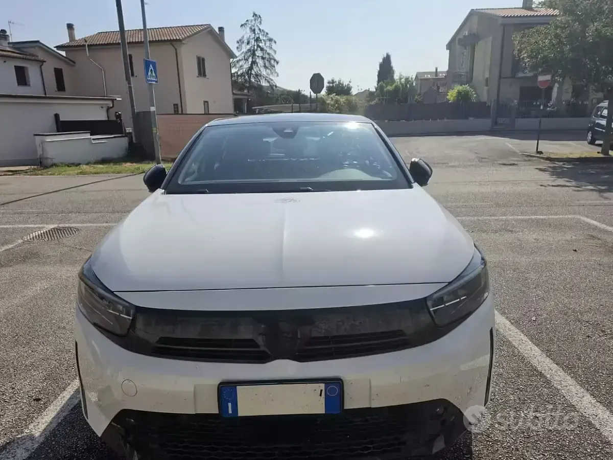 Usata Opel Corsa 2024 Bianco Utilitaria