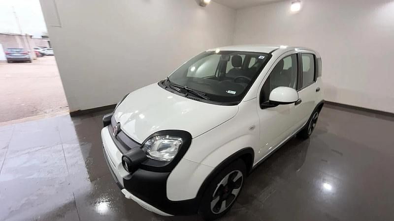 Usata Fiat Panda Cross Cross 69 CV (50 kW) 2023 Bianco Utilitaria