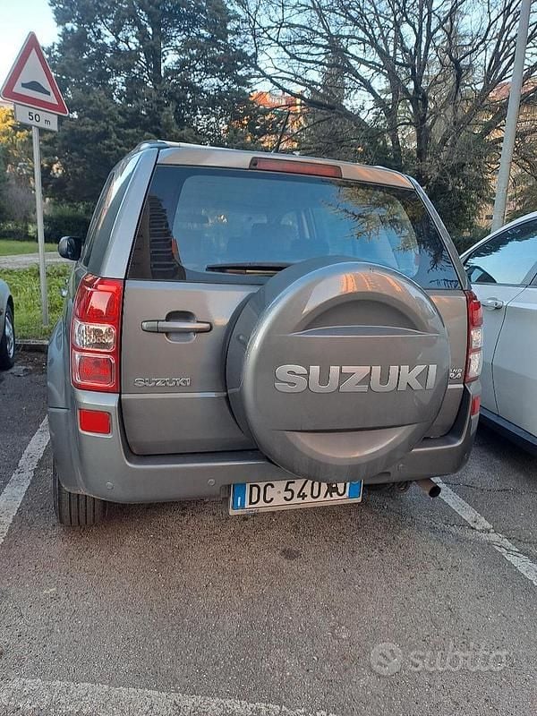 Usata Suzuki Vitara 2005 Grigio SUV