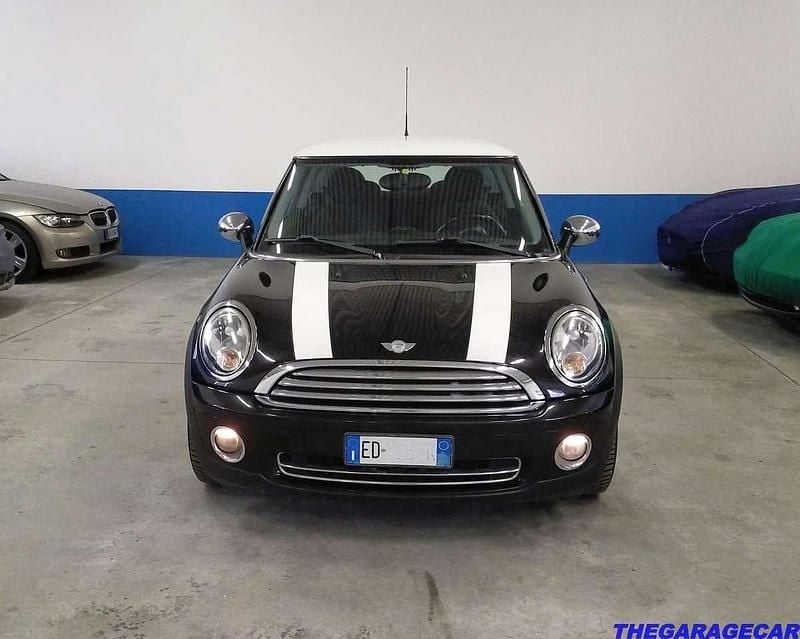 Usata Mini Cooper 120 CV (88 kW) 2010 Nero Utilitaria