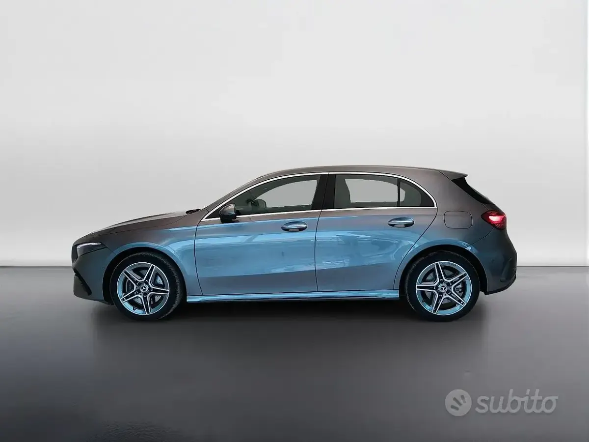 Usata Mercedes A250 Advanced Plus 163 CV (119 kW) 2025 Grigio montagna Berlina
