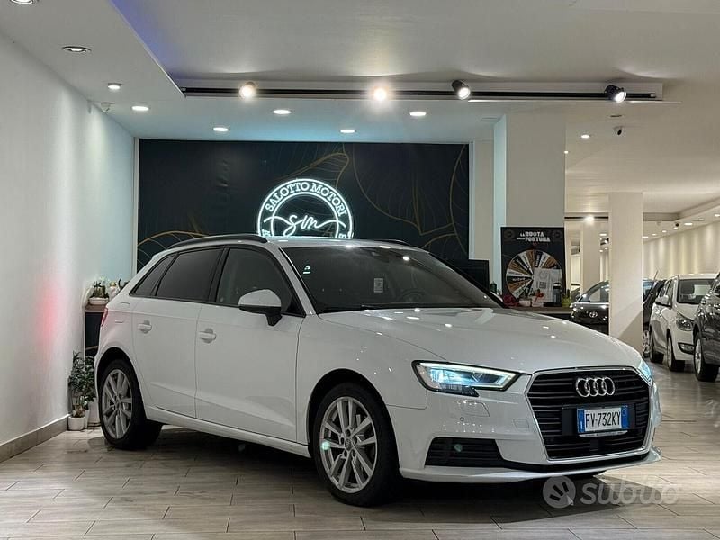 Bianco Usata 2019 Audi A3 Design Tre volumi | 12.900 € (Super prezzo) - Immagine 1/4