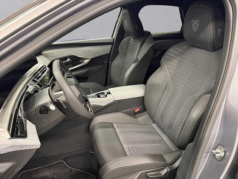 Nuova Peugeot 3008 GTi 136 CV (100 kW) 2025 Grigio SUV