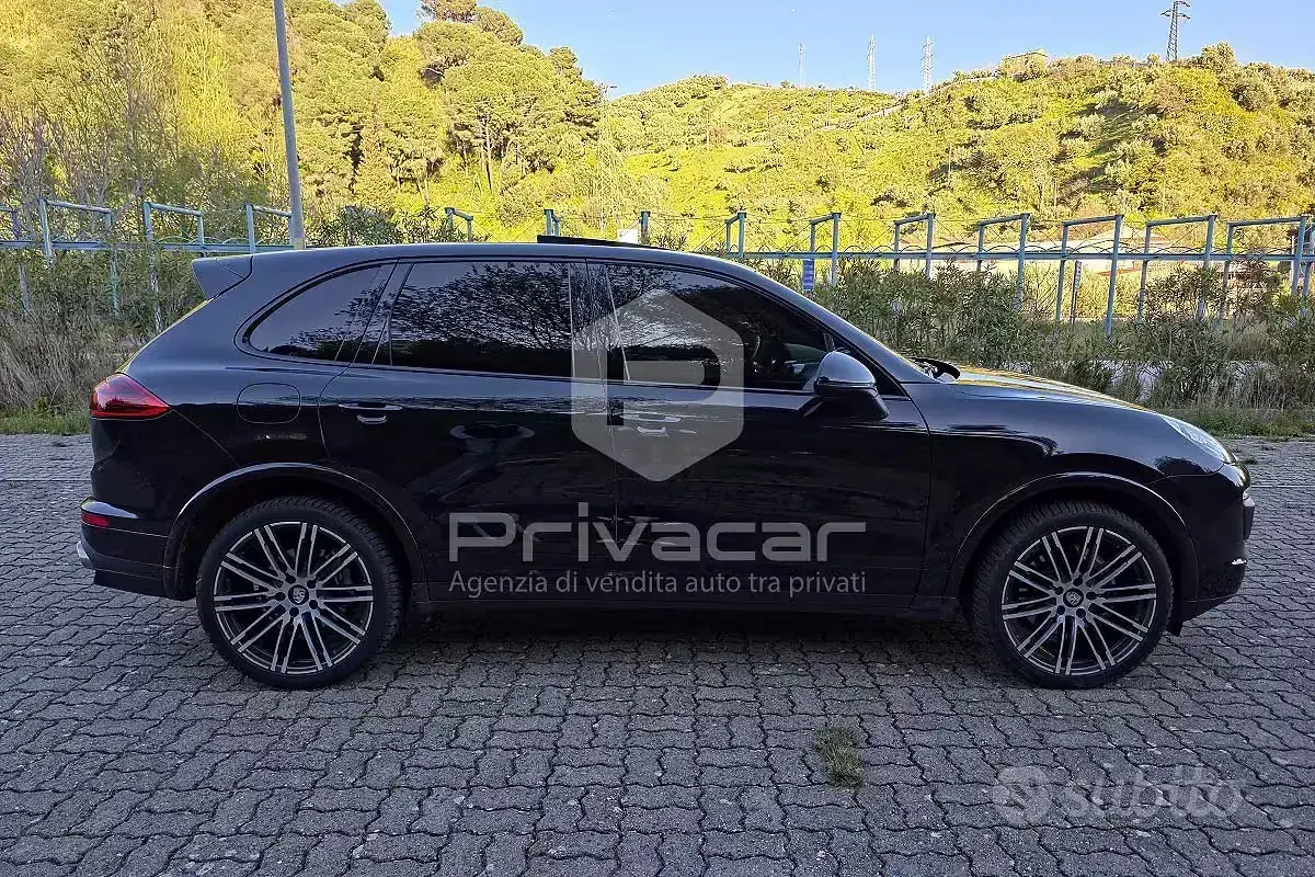 Usata Porsche Cayenne 250 CV (183 kW) 2016 Nero SUV