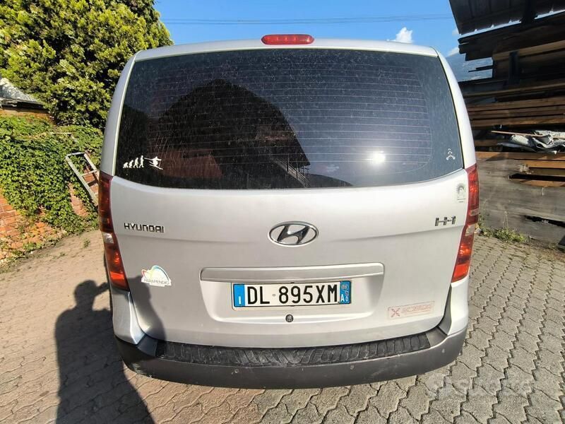 Usata Hyundai H-1 Active 170 CV (125 kW) 2008 Argento Monovolume