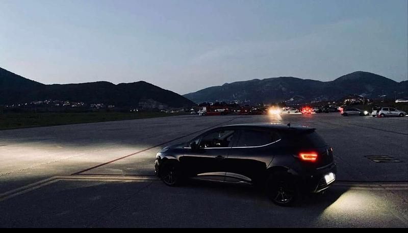 Usata Renault Clio IV Zen 75 CV (55 kW) 2016 Nero Berlina