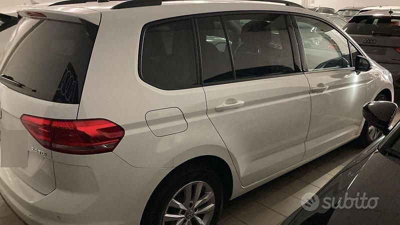 Usata VW Touran Business 150 CV (110 kW) 2016 Bianco Monovolume