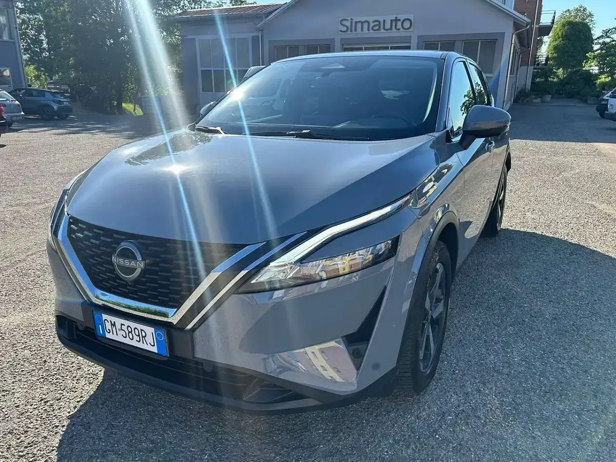 Usata Nissan Qashqai N-Connecta 158 CV (116 kW) 2023 Ceramic grey SUV