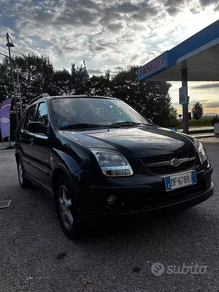 Usata Suzuki Ignis 94 CV (69 kW) 2007 Nero Utilitaria