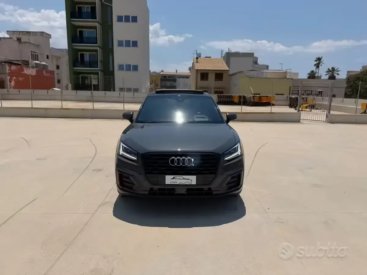 Usata Audi Q2 S-Line 150 CV (110 kW) 2018 Grigio SUV