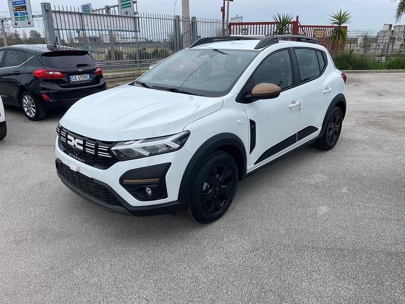 Nuova Dacia Sandero Extreme 100 CV (73 kW) 2025 Grigio Berlina