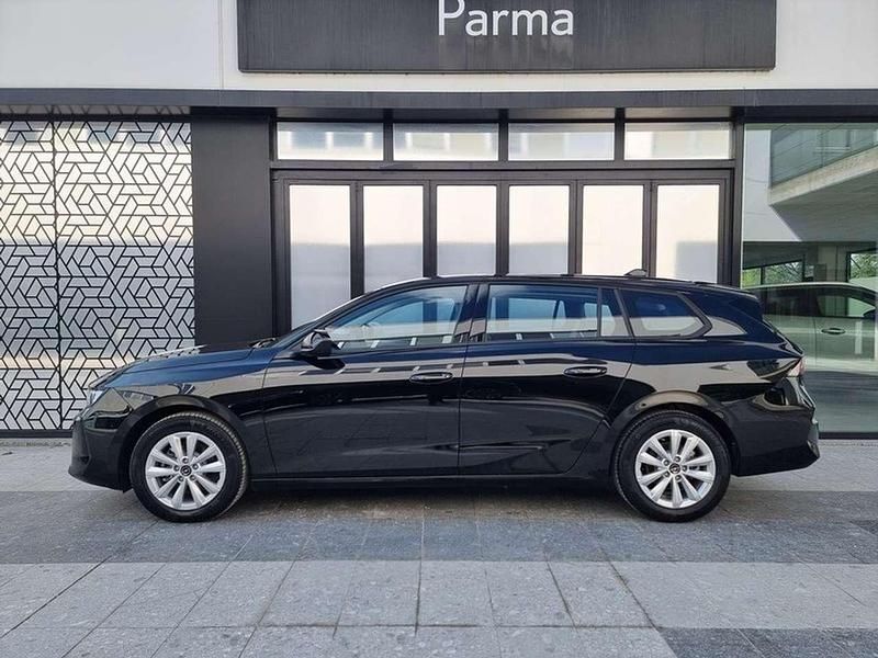 Usata Opel Astra Edition 110 CV (80 kW) 2024 Karbon black Station wagon