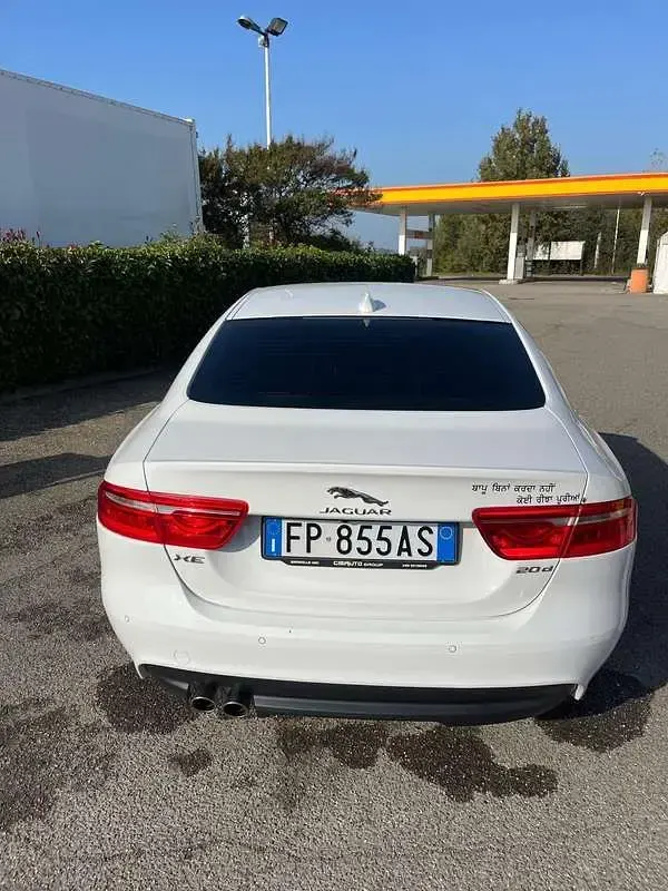 Usata Jaguar XE 179 CV (131 kW) 2019 Berlina