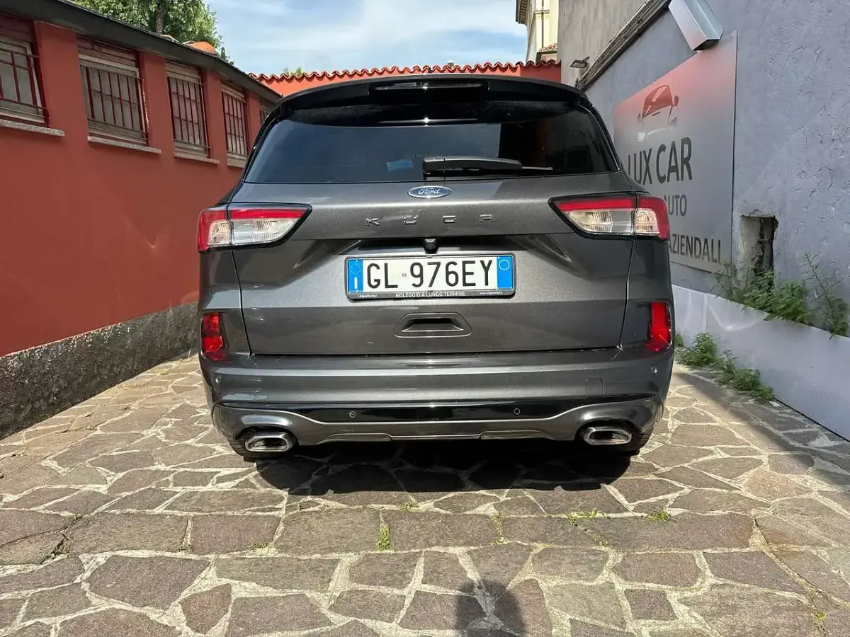 Usata Ford Kuga ST-Line 120 CV (88 kW) 2022 Grigio SUV