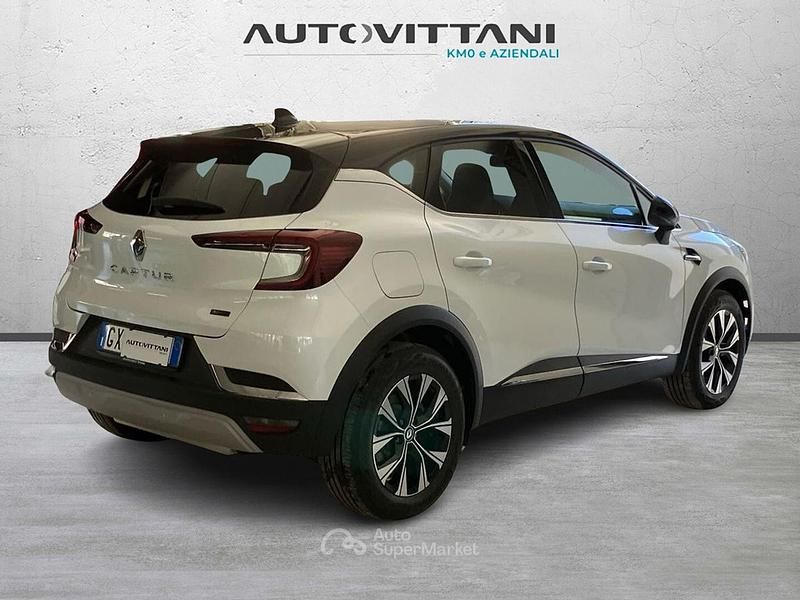 Nuova Renault Captur Techno 92 CV (67 kW) 2026 Bianco SUV