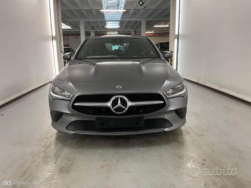 Usata Mercedes CLA180 Business 116 CV (85 kW) 2022 Grigio Berlina