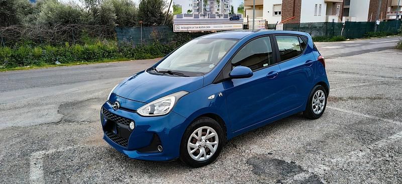 Usata Hyundai i10 83 CV (61 kW) 2017 Blu Utilitaria