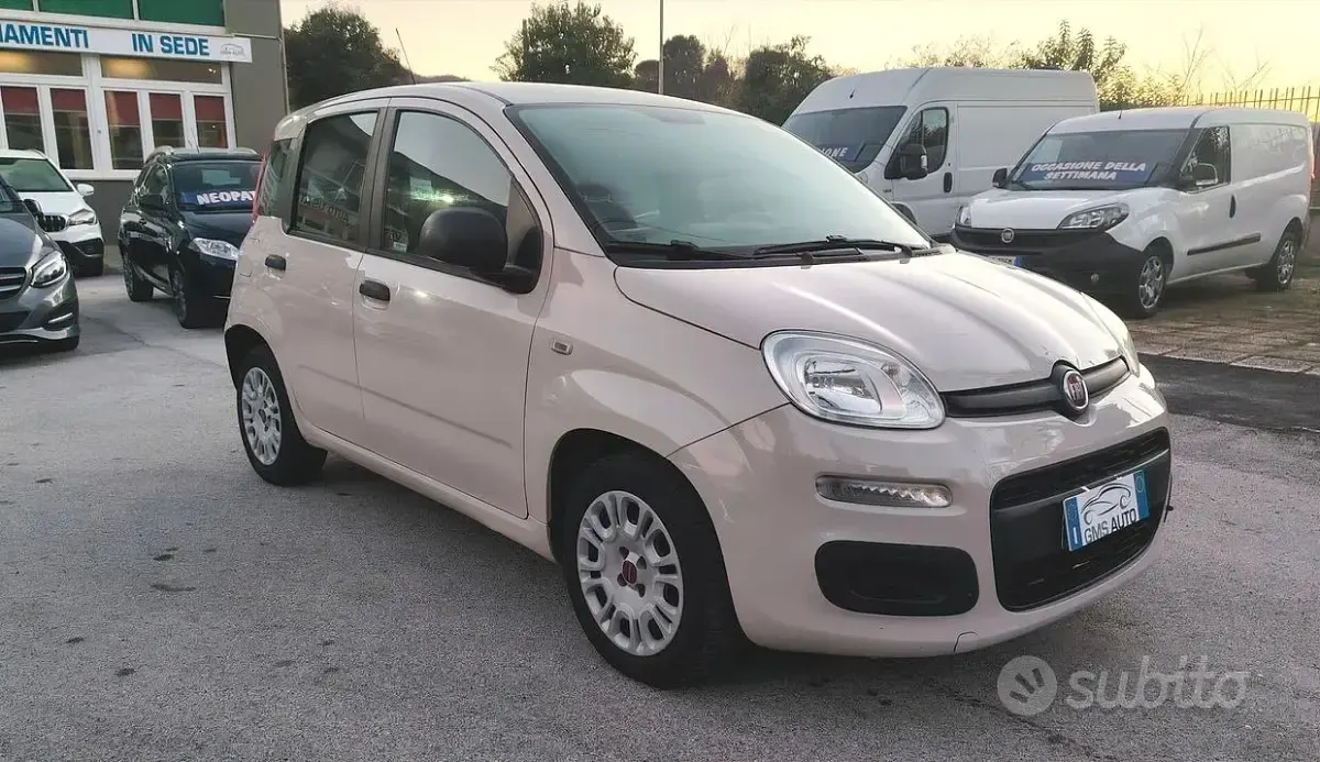 Usata Fiat Panda Lounge 95 CV (69 kW) 2016 Beige Utilitaria