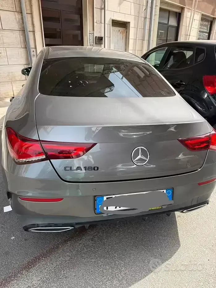 Usata Mercedes CLA180 2019 Grigio Berlina
