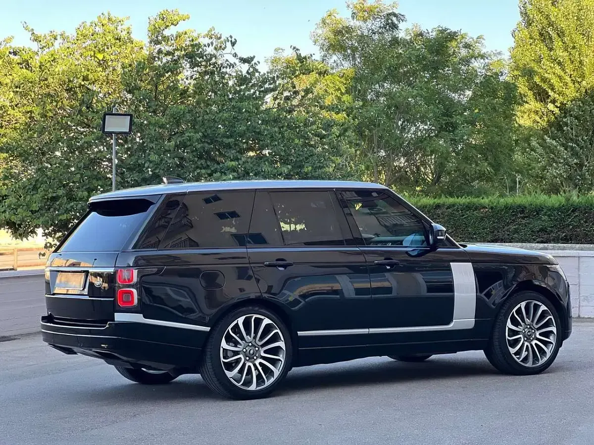 Usata Land Rover Range Rover Autobiography 249 CV (183 kW) 2018 Nero SUV