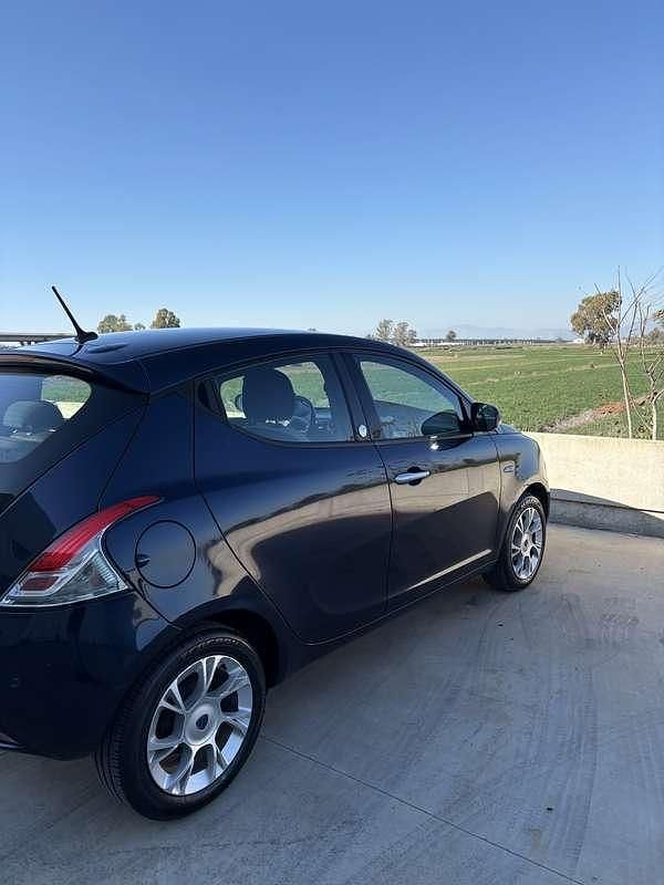 Usata Lancia Ypsilon S 95 CV (69 kW) 2016 Utilitaria