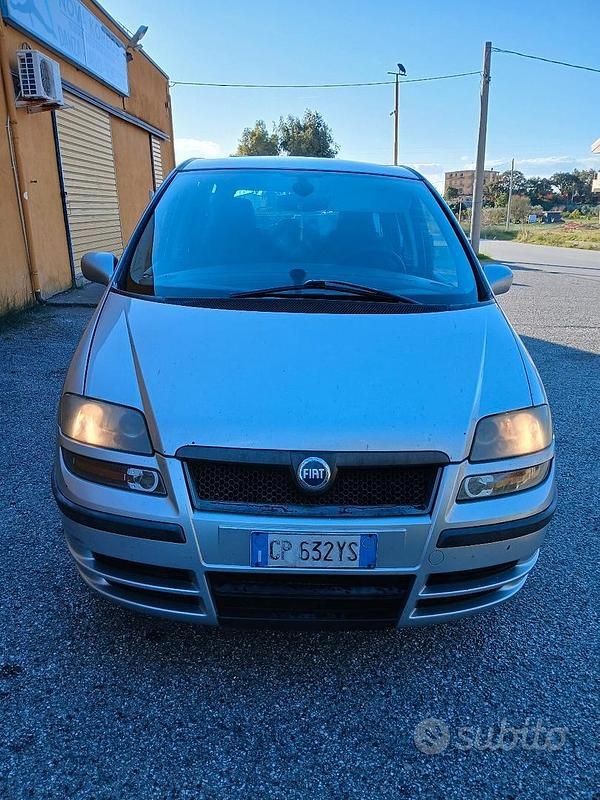 Usata Fiat Ulysse Emotion 128 CV (94 kW) 2005 Grigio Monovolume