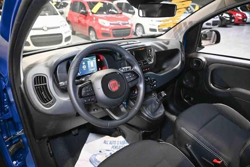Nuova Fiat Panda Icon 2025 Blu Utilitaria