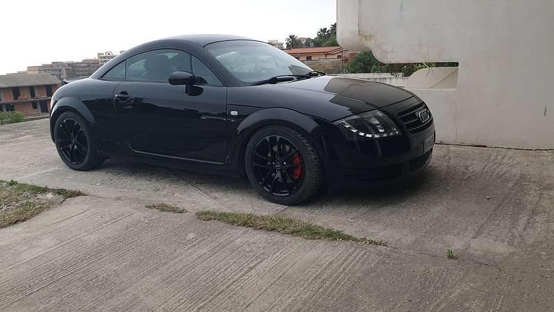 Usata Audi TT 180 CV (132 kW) 1999 Nero Coupé